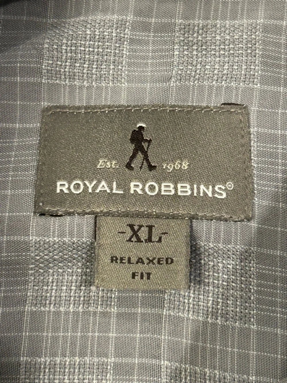 LOT OF 2 Royal Robbins Men’s Short-Sleeve Button-Down Shirts Charcoal Gray XL - Picture 2 of 9